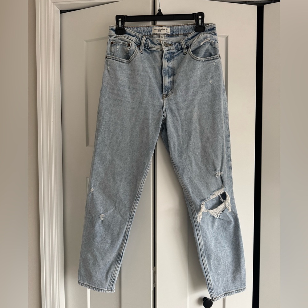 Abercrombie & Fitch The Mom High Rise Curve Love Jeans Size 28/6